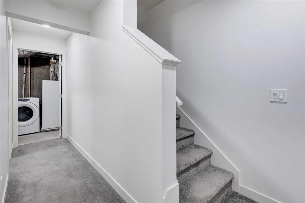 100 Walgrove Court SE, #3207
