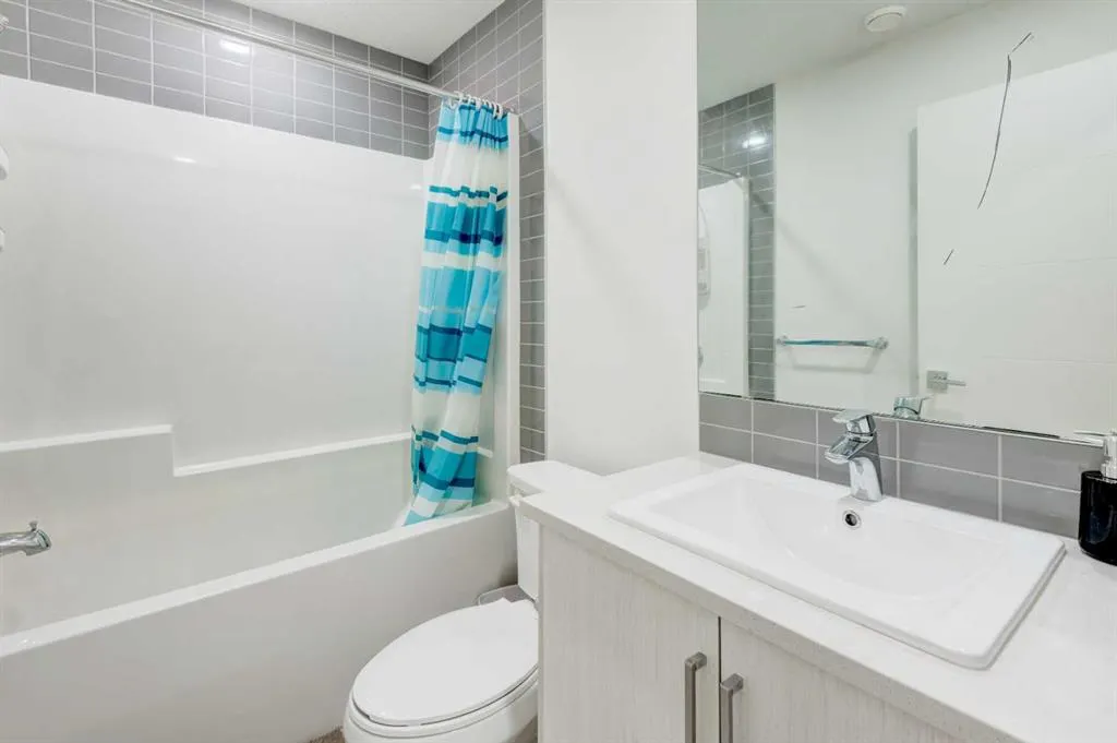 100 Walgrove Court SE, #3207