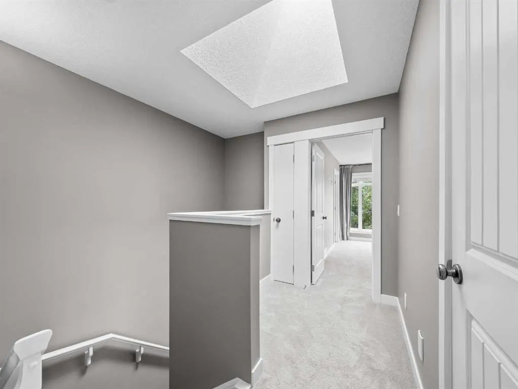 1306 2 Street NE