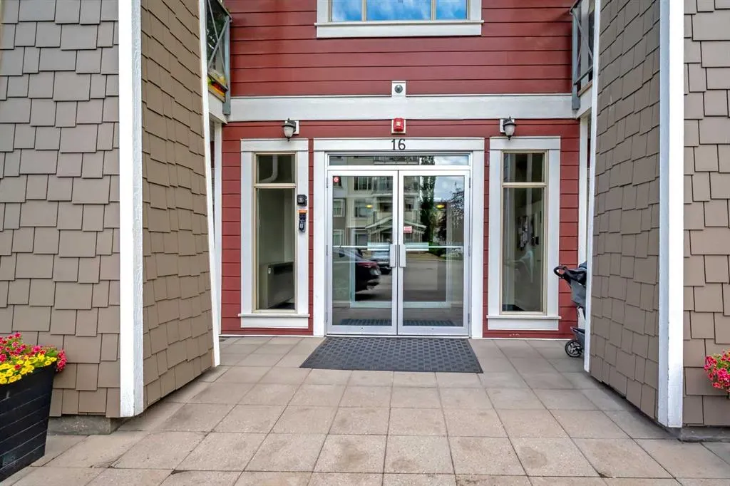 16 Auburn Bay Link, #405