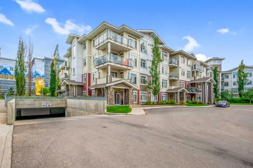 16 Auburn Bay Link, #405