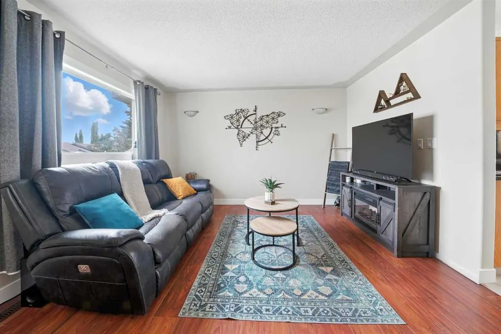 7 Kemp Avenue