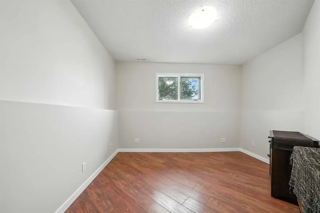 7 Kemp Avenue