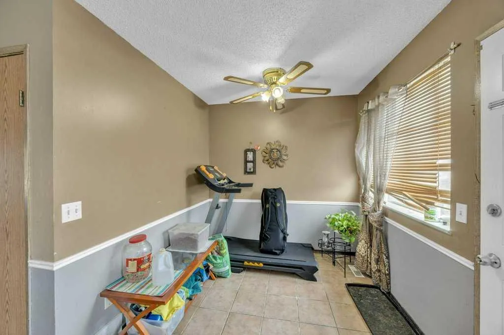35 Martinwood Way NE