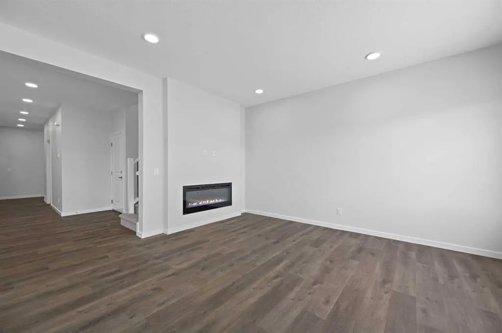 11 Heritage Link