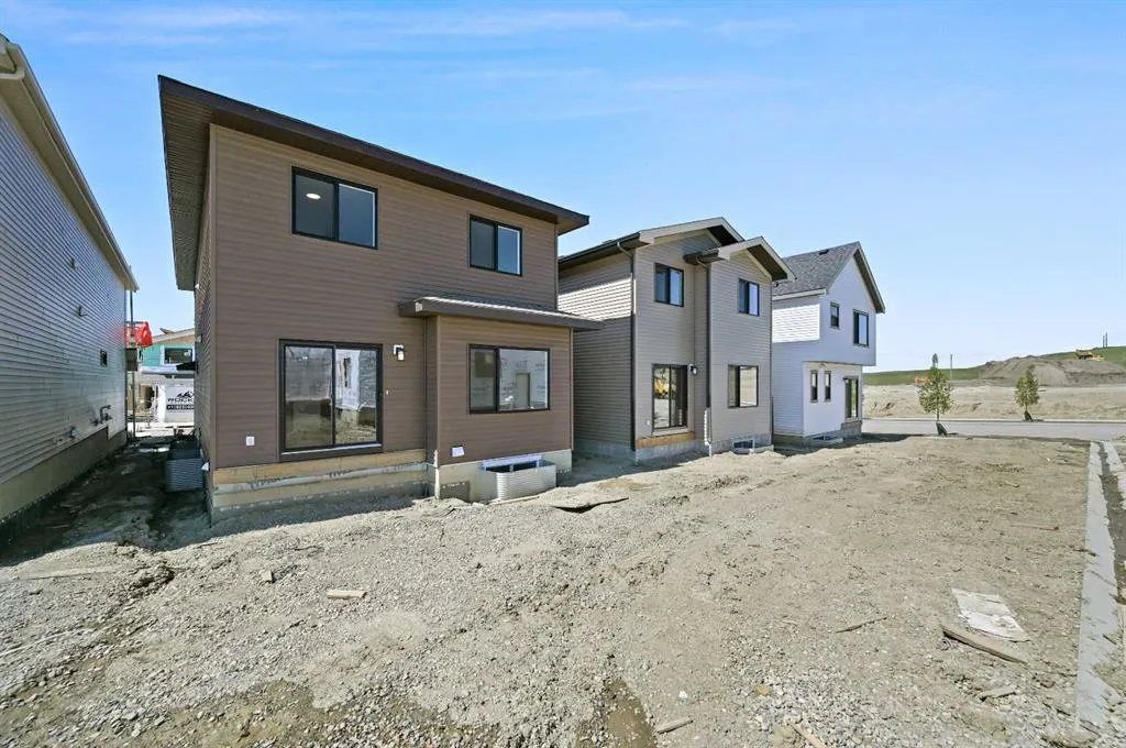 11 Heritage Link
