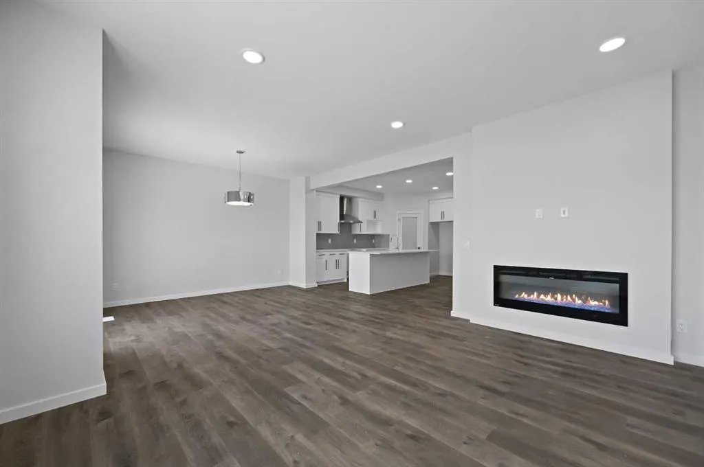 11 Heritage Link