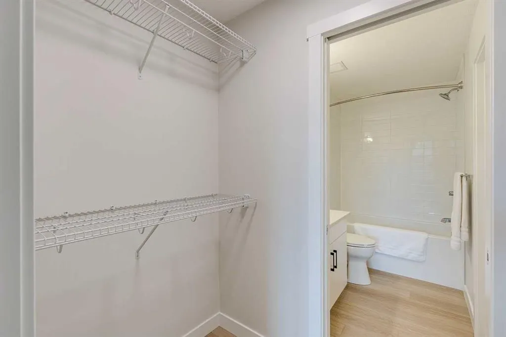81 Arbour Lake View NW, #1112
