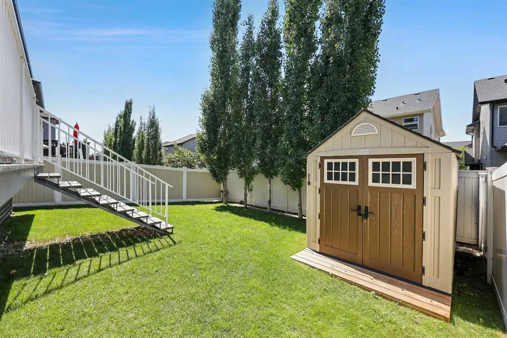 354 Kingsbury View SE