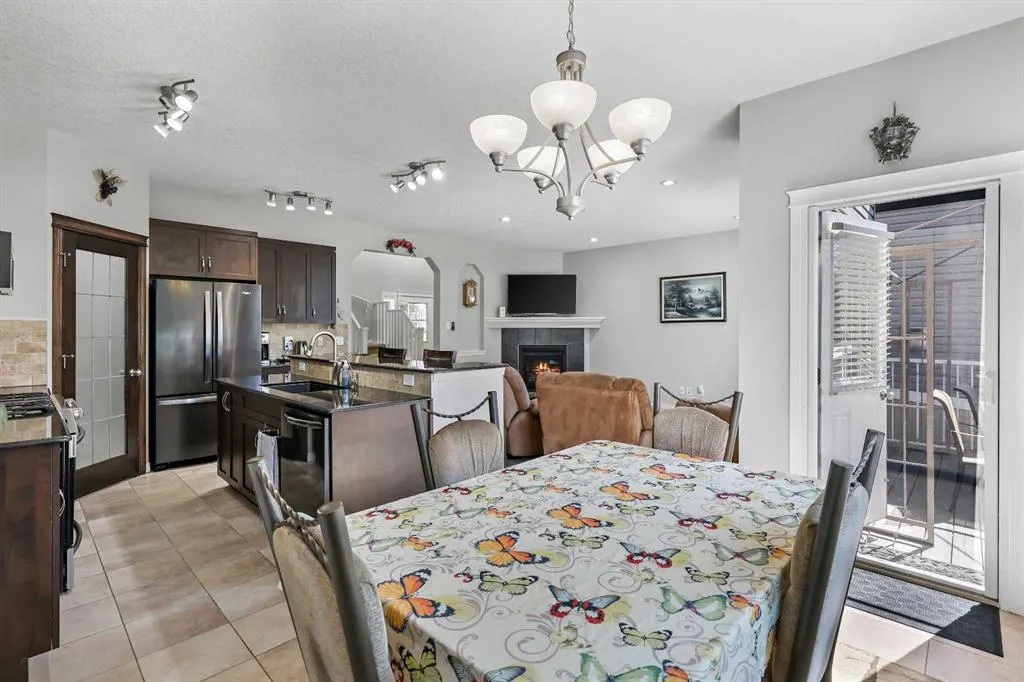 354 Kingsbury View SE