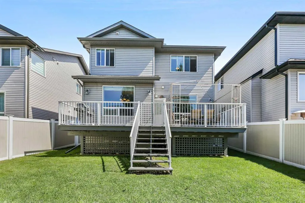 354 Kingsbury View SE