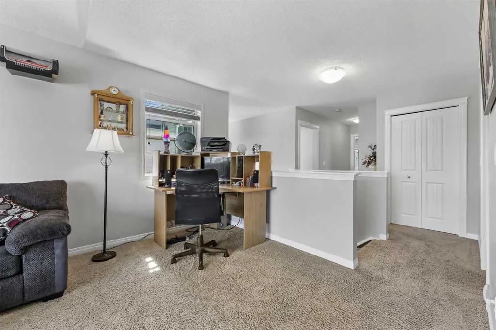 354 Kingsbury View SE