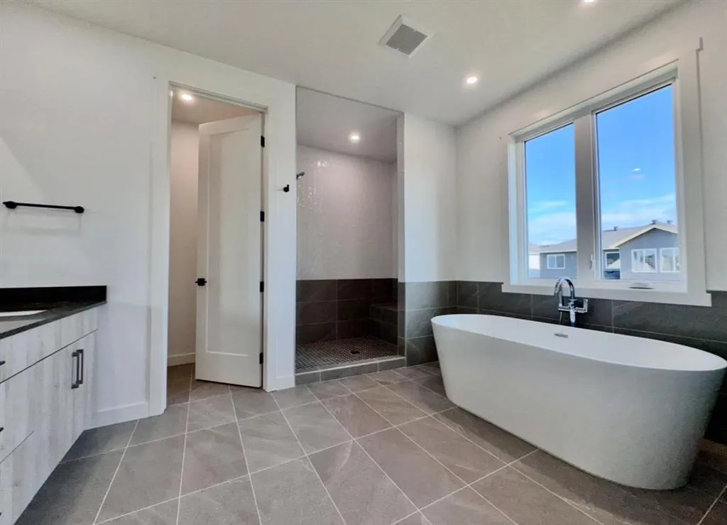 37 North Bridges Bay SW