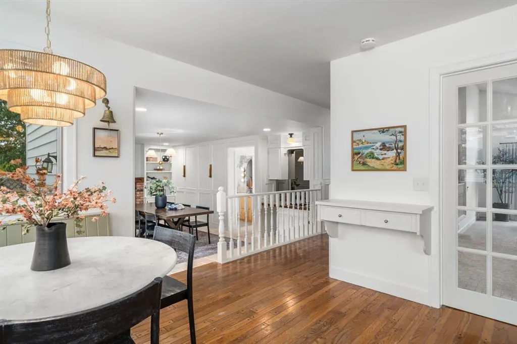 211 Hunters Place