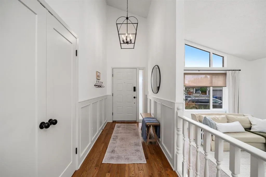 211 Hunters Place