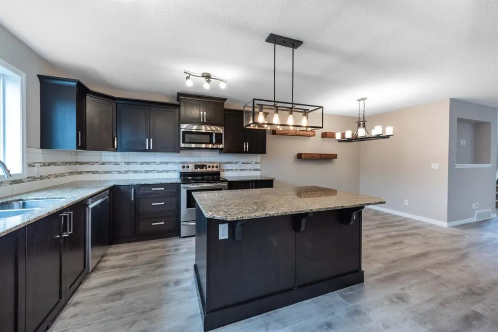 12 Skyview Ranch Lane NE