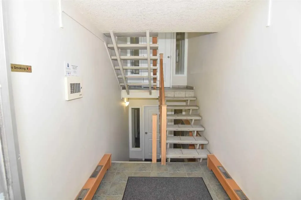 343 4 Avenue NE, #103