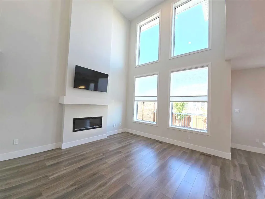 119 Goldenrod Road W