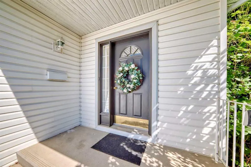 323 Sierra Madre Court SW