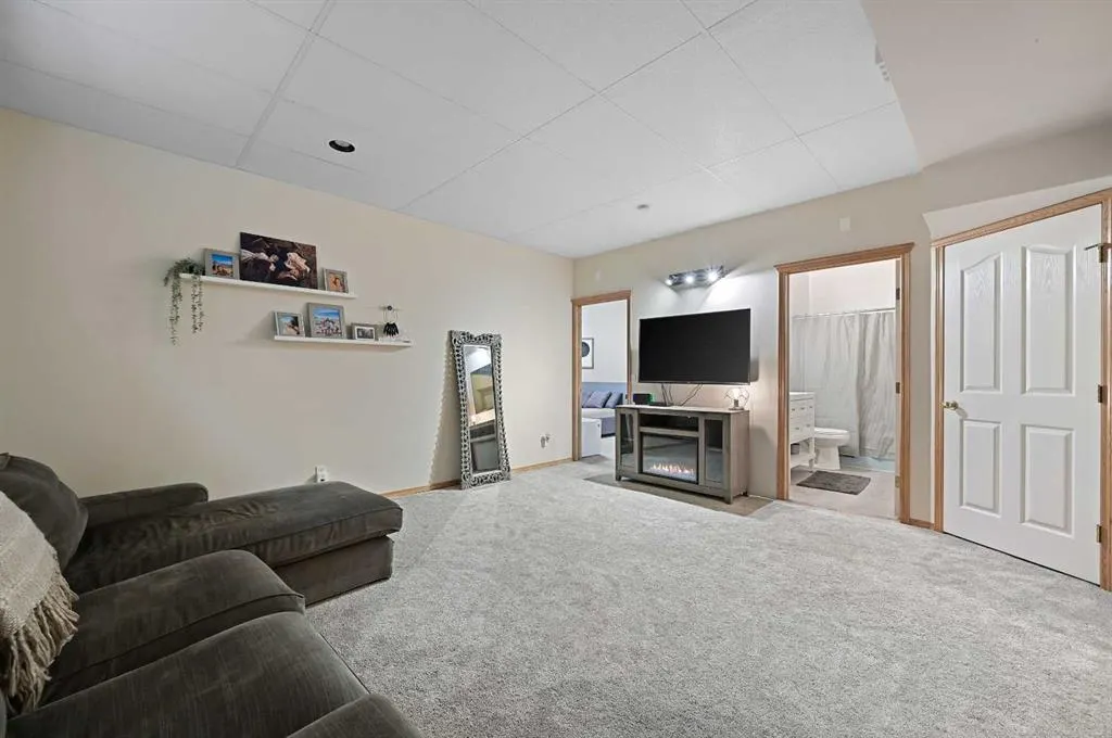 169 Hidden Valley Grove NW