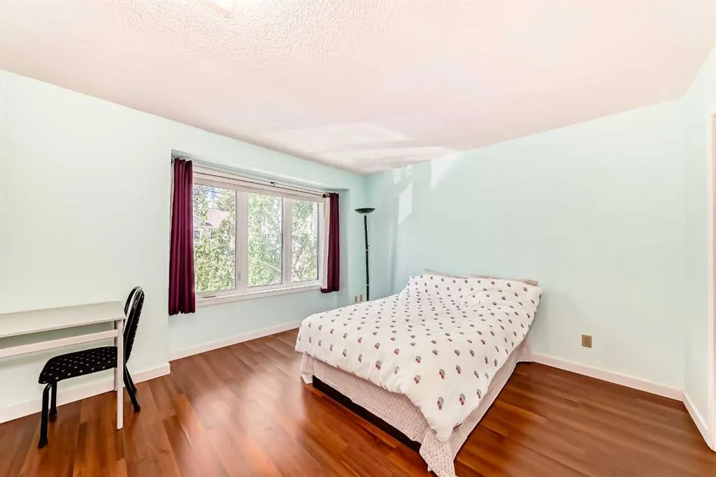 3906 19 Avenue SW, #6