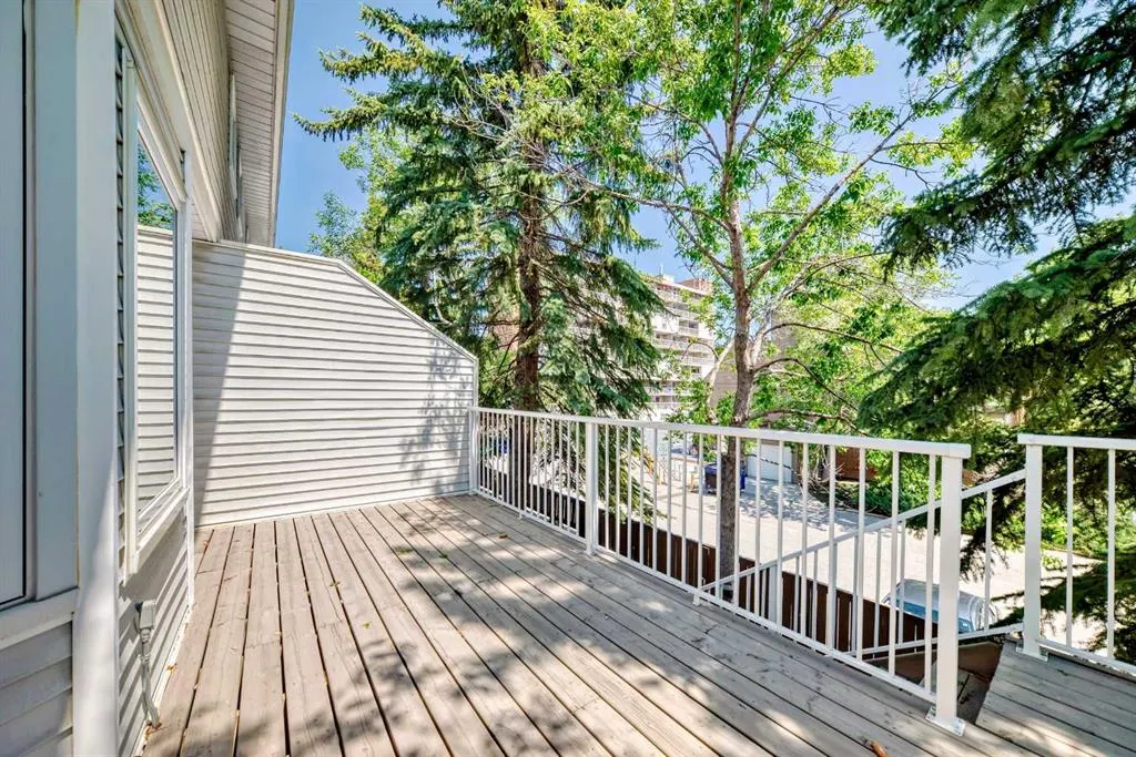 3906 19 Avenue SW, #6