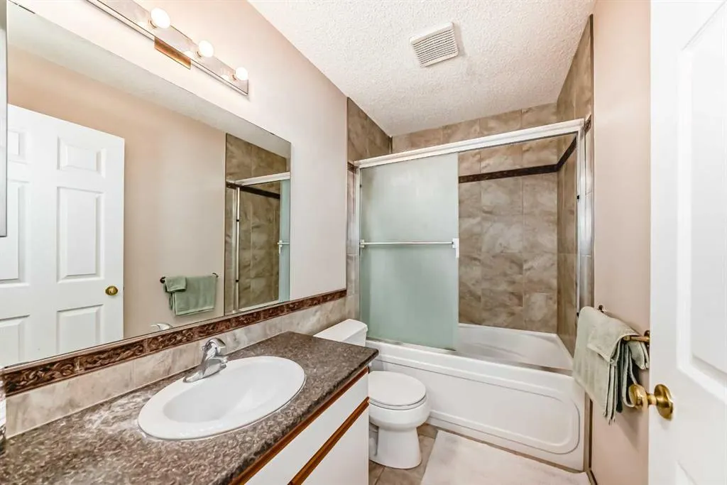 3906 19 Avenue SW, #6