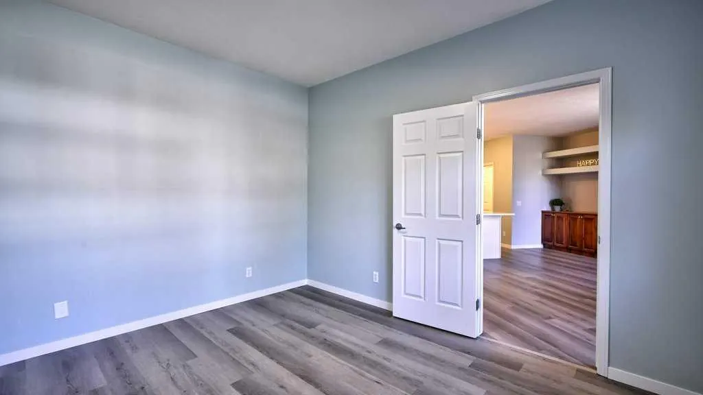 3000 Marda Link SW, #250