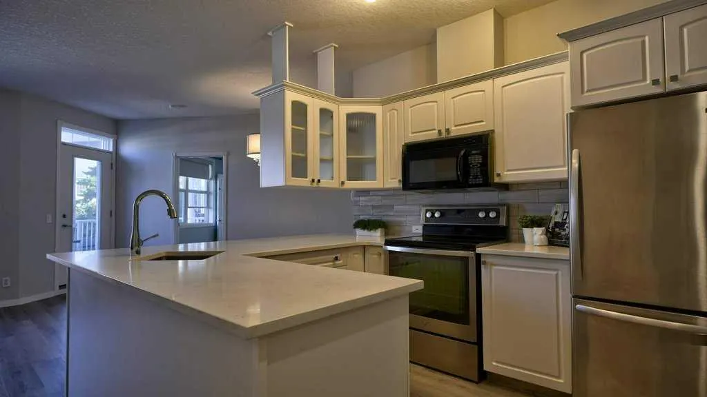 3000 Marda Link SW, #250