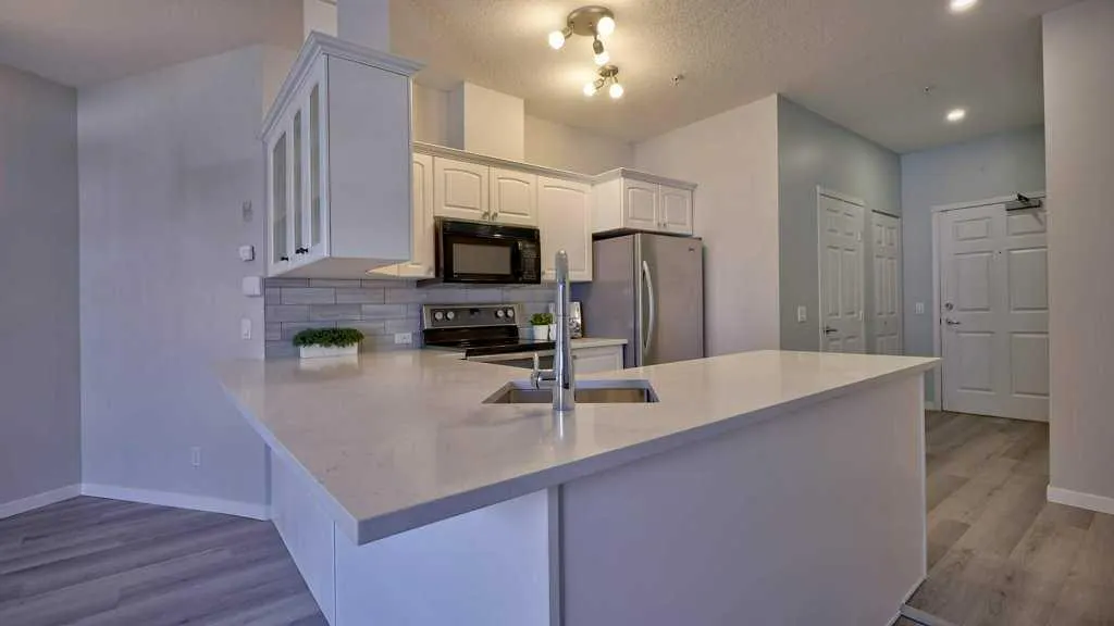 3000 Marda Link SW, #250