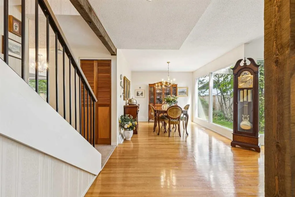 904 Lake Bonavista Green SE