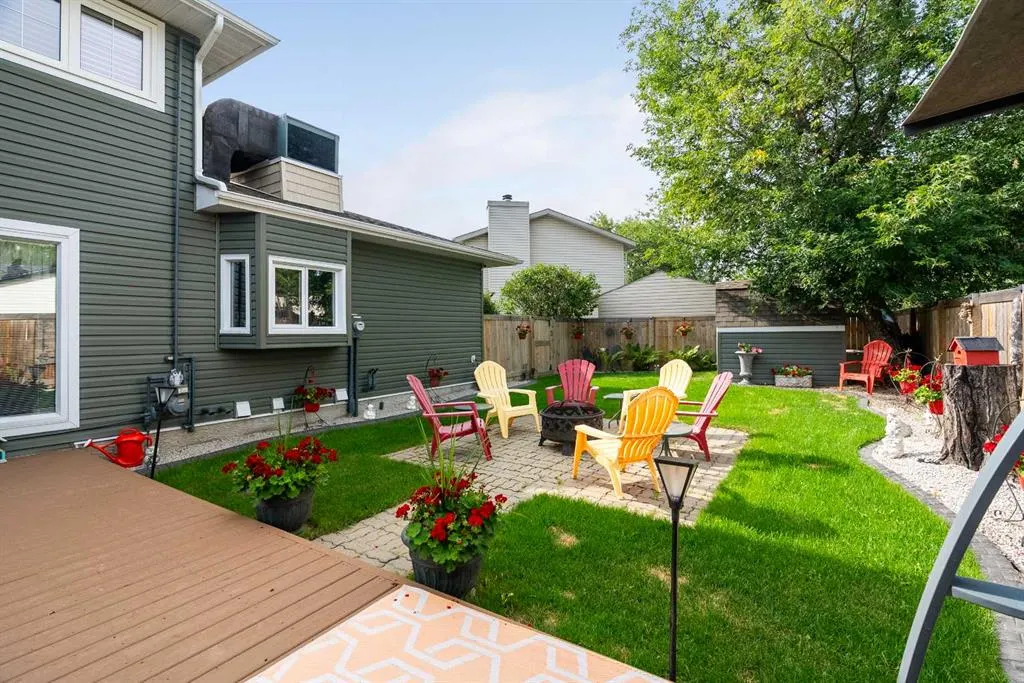 125 Whiteoak Garden