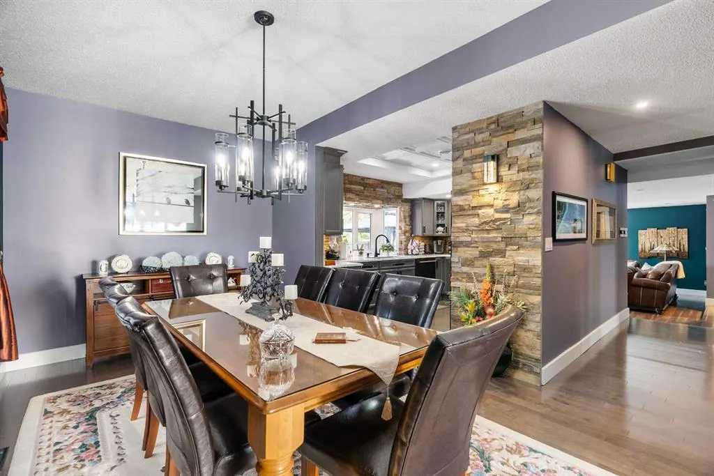 125 Whiteoak Garden