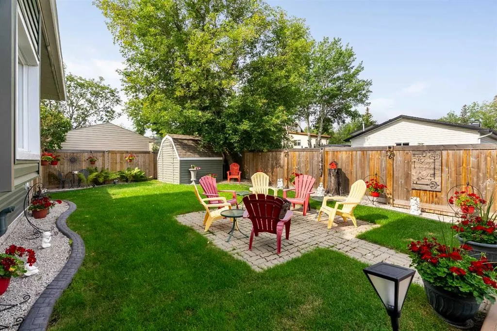 125 Whiteoak Garden