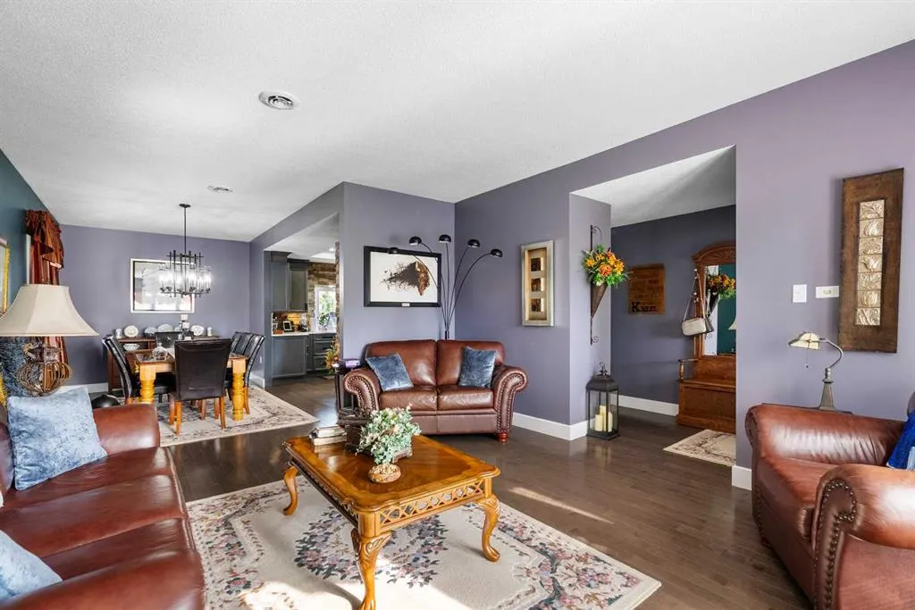 125 Whiteoak Garden