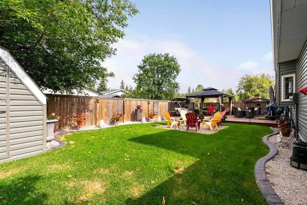 125 Whiteoak Garden