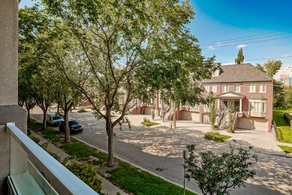 2416 Erlton Street SW, #205