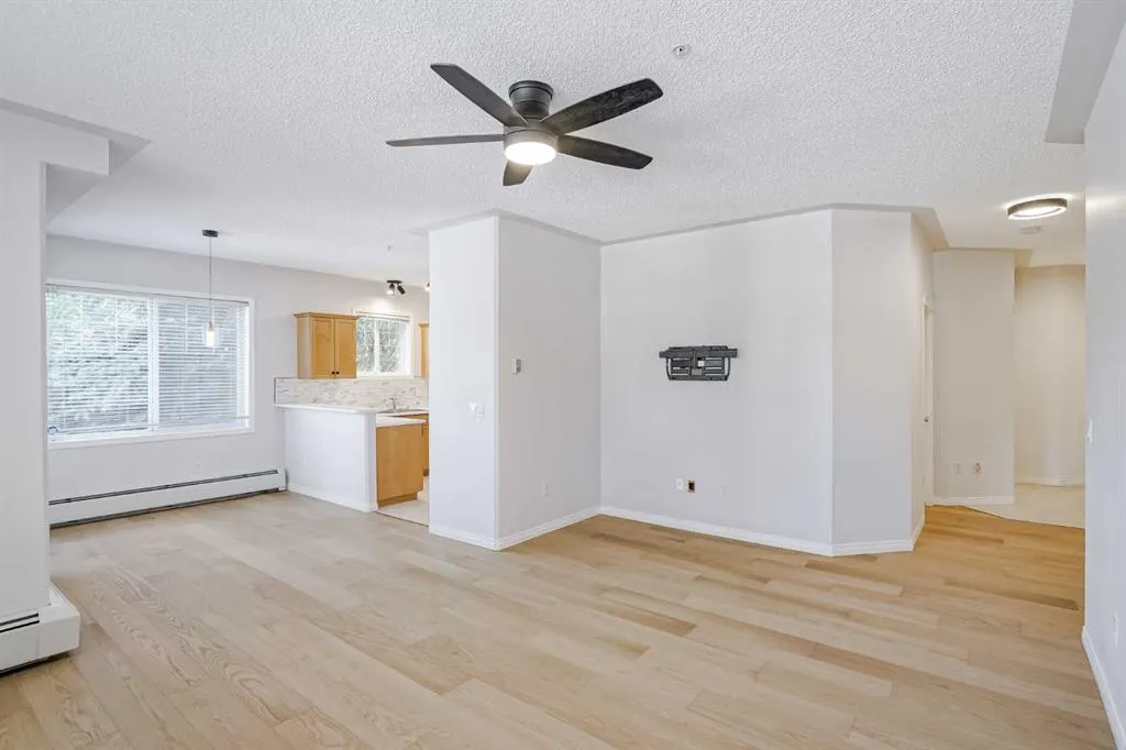 2416 Erlton Street SW, #205