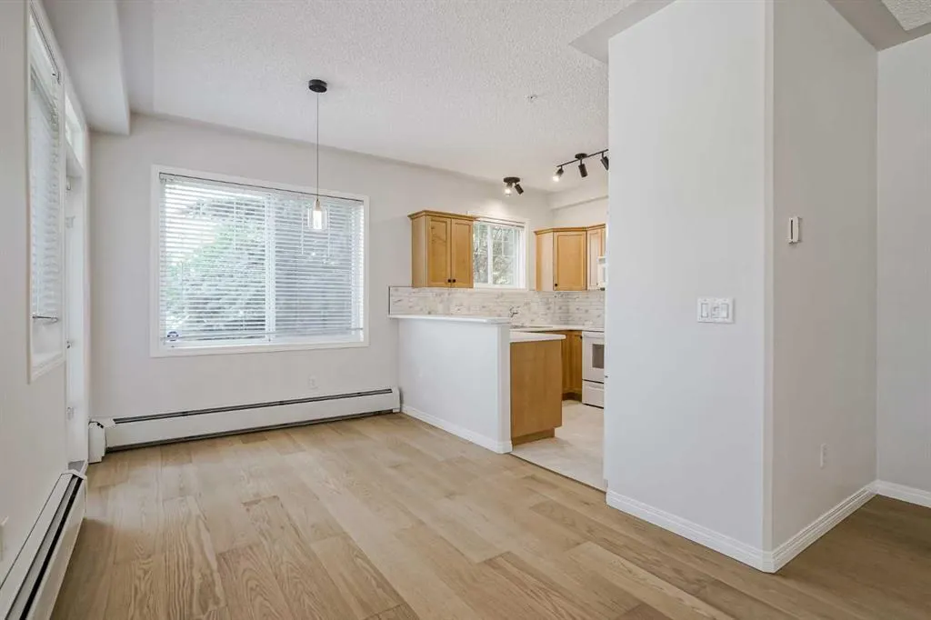 2416 Erlton Street SW, #205