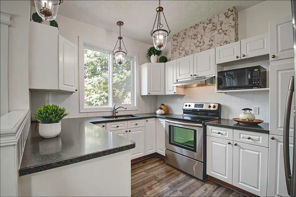 22 Prestwick Gardens SE