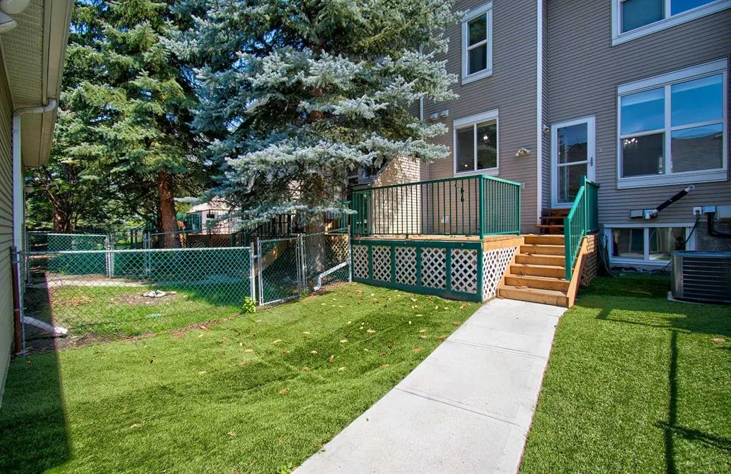 22 Prestwick Gardens SE