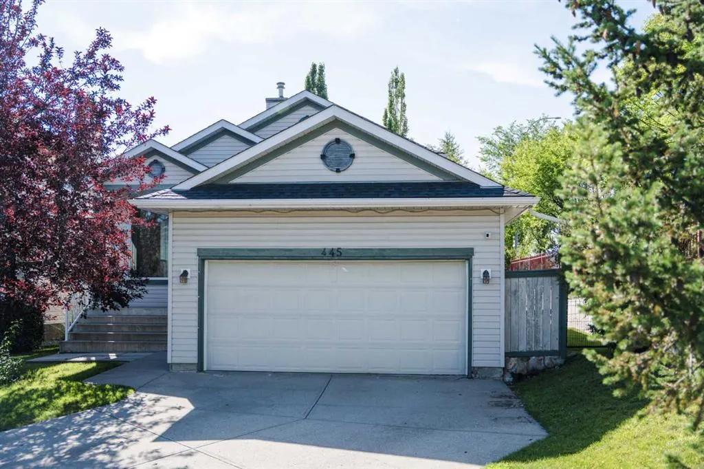 445 Rocky Ridge Bay NW
