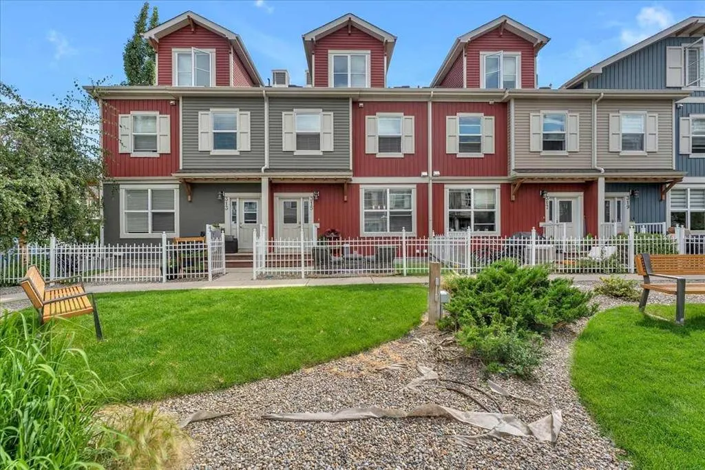 10 Auburn Bay Avenue SE, #315