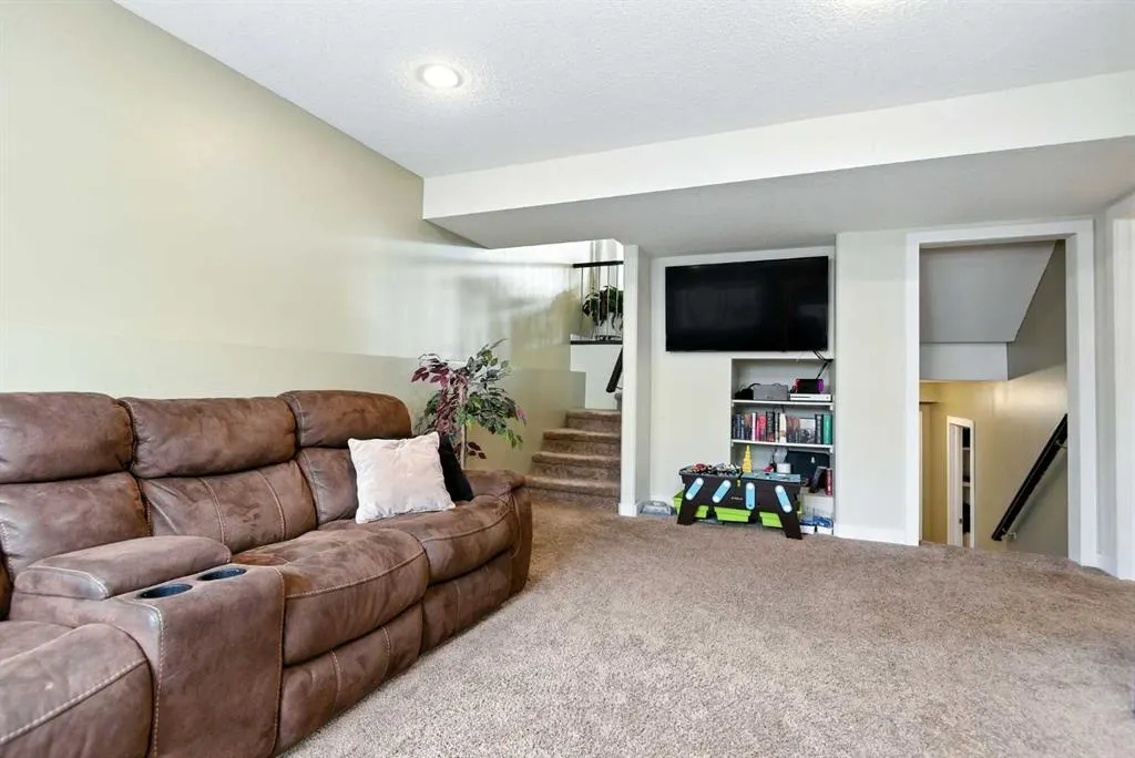 50 Cedar Square