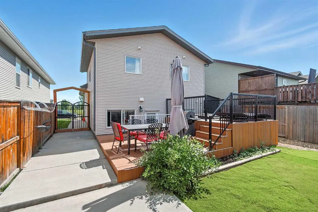 50 Cedar Square