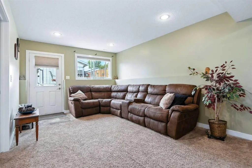 50 Cedar Square