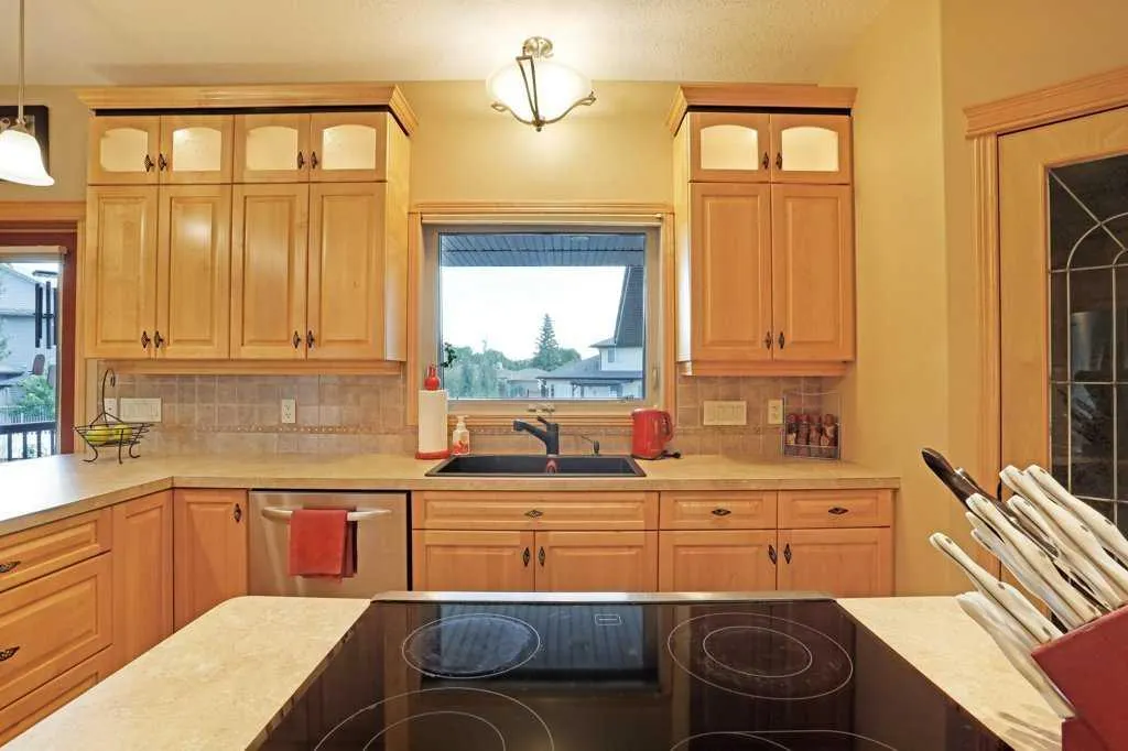 4 SouthShore Close E
