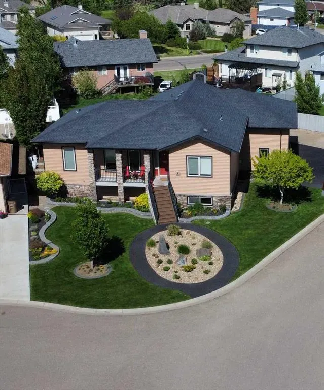 4 SouthShore Close E