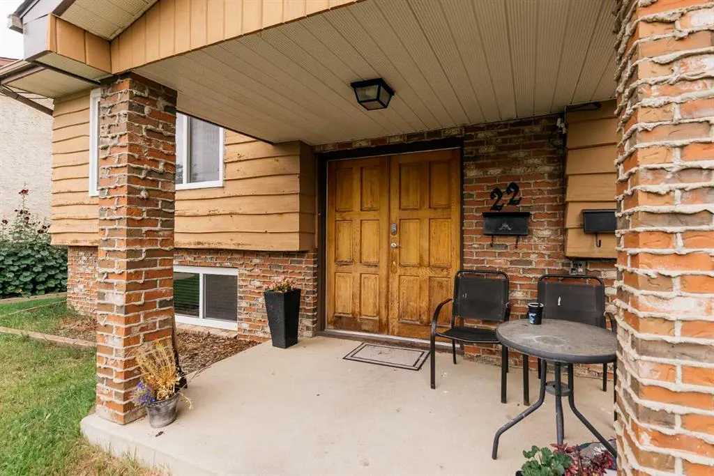 22 Nyman Crescent