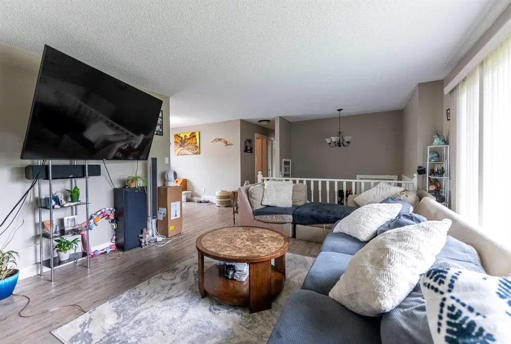 22 Nyman Crescent
